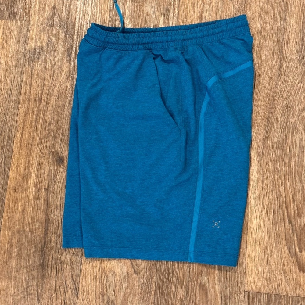 Lululemon Men’s Pace Breaker Shorts Sz Medium 9” Blue No Liner